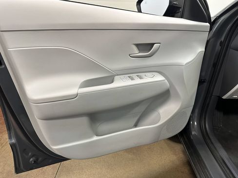 Used 2025 Hyundai Kona SEL AWD/4WD image 58