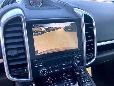 Used 2018 Porsche Cayenne S AWD/4WD image 27