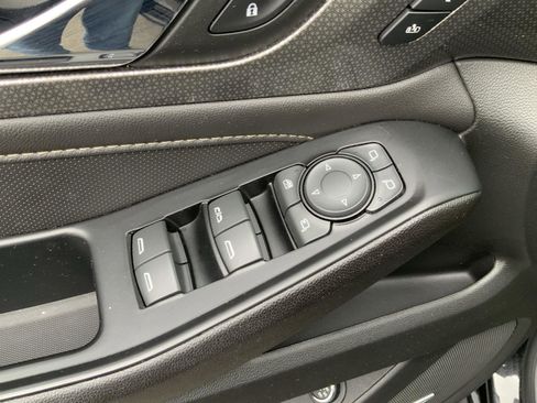 Used 2023 Chevrolet Traverse Premier w/ Redline Edition image 28