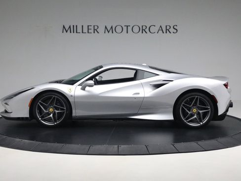 Certified 2022 Ferrari F8 Tributo image 4