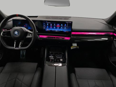 Used 2024 BMW i5 M60 w/ Premium Package image 21