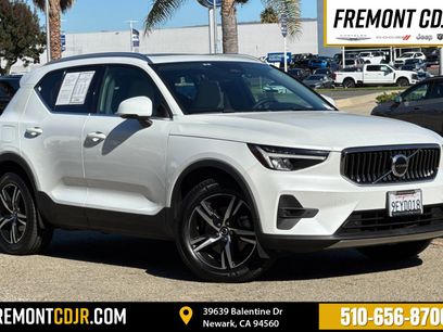 Used 2023 Volvo XC40 B5 Plus