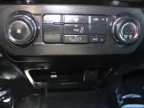 Used 2017 Ford F150 XLT w/ Trailer Tow Package image 20