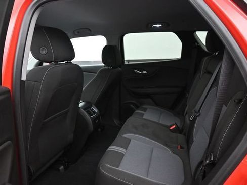 Used 2025 Chevrolet Blazer LT FWD image 15