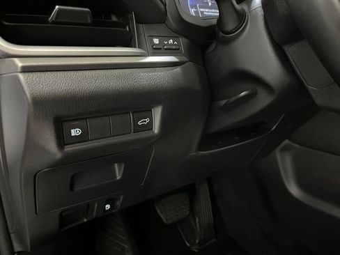 Certified 2025 Toyota Grand Highlander AWD image 17