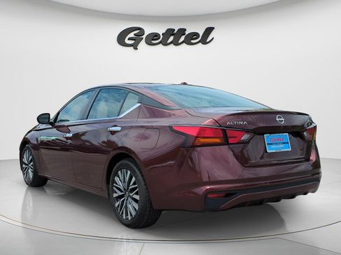 Used 2024 Nissan Altima 2.5 SV FWD image 7