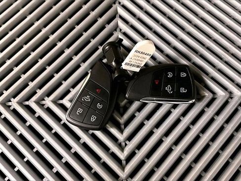 Used 2024 GMC Sierra 2500 Denali w/ Technology Package image 10