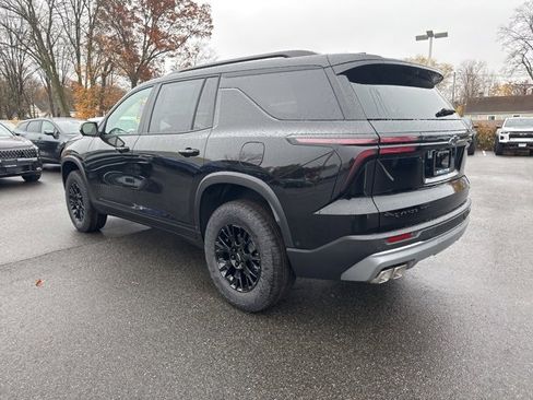 New 2026 Chevrolet Traverse Z71 w/ Enhanced Driving Package image 3