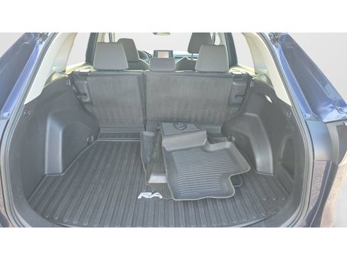 Used 2022 Toyota RAV4 XLE w/ Convenience Package AWD/4WD image 12