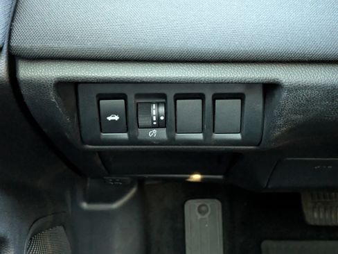 Used 2022 Subaru Legacy Premium image 32