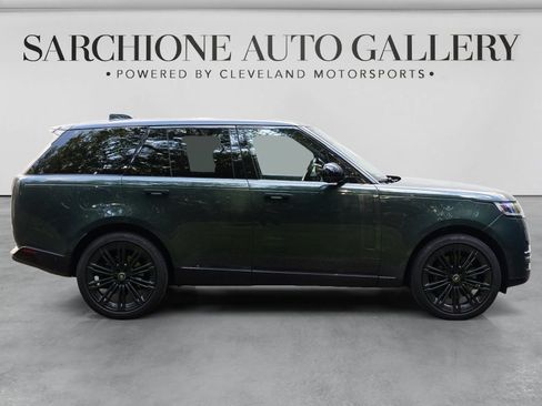 Used 2025 Land Rover Range Rover SE AWD/4WD image 14