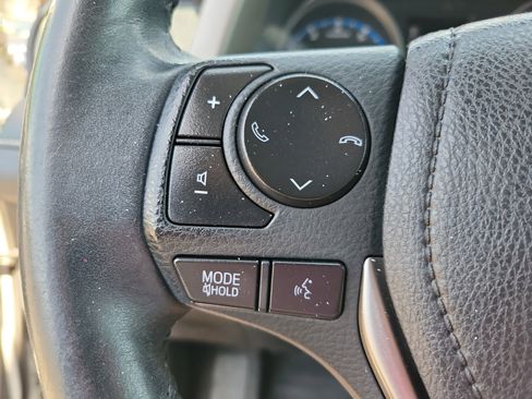 Used 2018 Toyota RAV4 XLE image 14