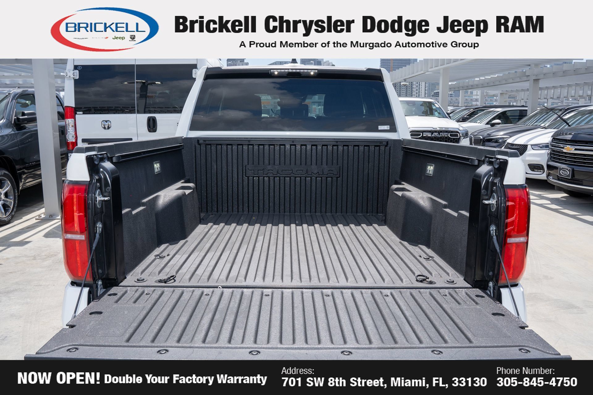 Used 2025 Toyota Tacoma SR5 AWD/4WD image 9