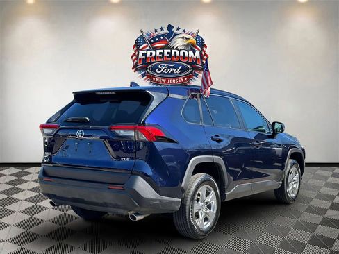 Used 2024 Toyota RAV4 XLE FWD image 4