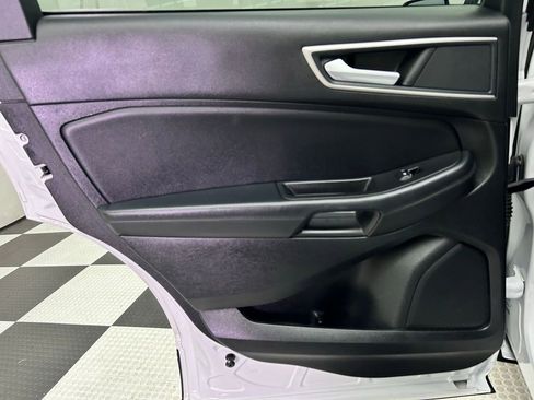 Used 2024 Ford Edge SEL image 18