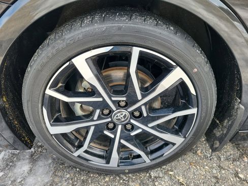 Used 2024 Toyota Prius Prime SE image 12