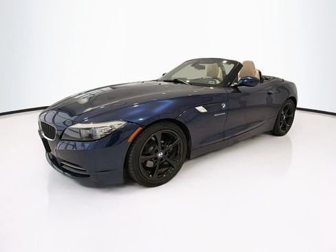 Used 2012 BMW Z4 sDrive28i RWD image 3