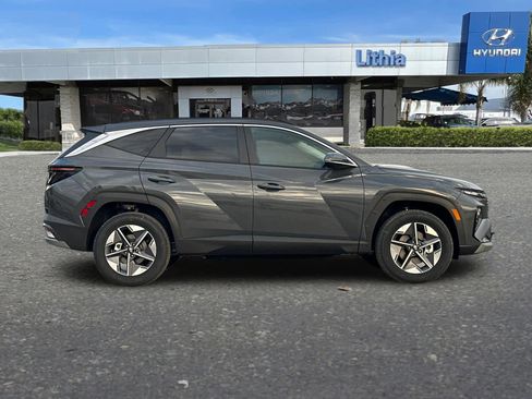 New 2026 Hyundai Tucson SEL image 8