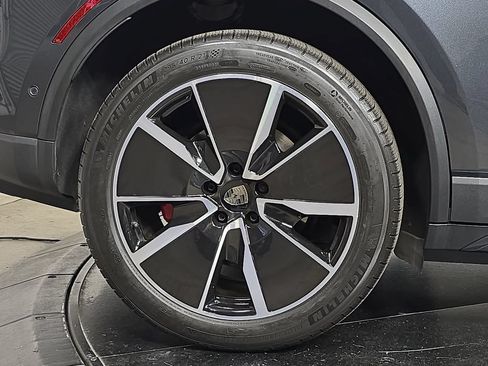 Certified 2025 Porsche Macan Turbo Electric AWD/4WD image 29