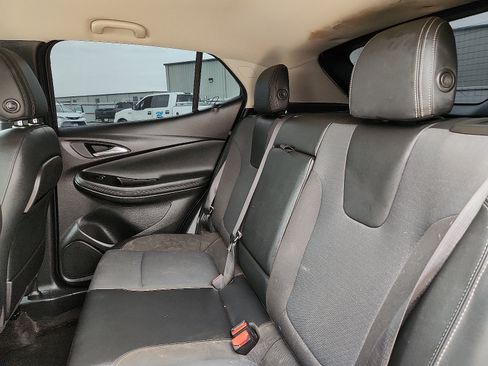 Used 2022 Buick Encore GX Select w/ Sport Touring Package FWD image 10