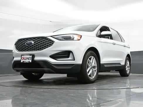 Used 2024 Ford Edge SEL AWD/4WD image 42
