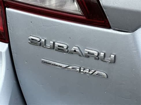 Used 2017 Subaru Outback 2.5i Limited image 18