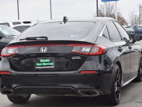 Used 2022 Honda Civic Sport Touring image 3