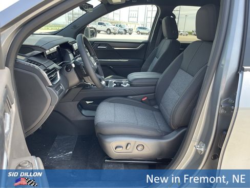 New 2026 GMC Acadia Elevation image 9