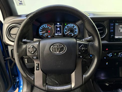 Used 2016 Toyota Tacoma TRD Sport w/ Towing Package image 27