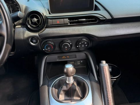 Used 2017 MAZDA MX-5 Miata Club w/ Brembo/BBS Package RWD image 21