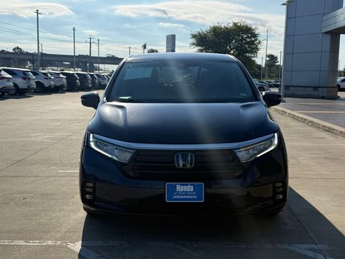 Used 2022 Honda Odyssey EX image 12