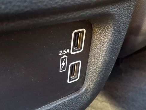Used 2023 Honda Passport EX-L image 11