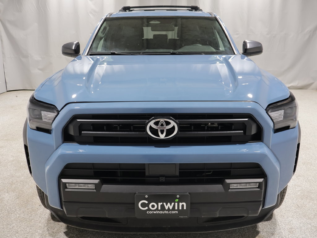Used 2025 Toyota 4Runner SR5 AWD/4WD image 19