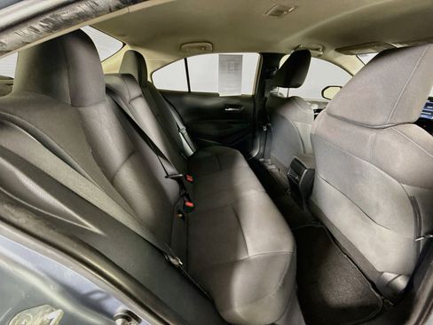 Used 2020 Toyota Corolla LE FWD image 32