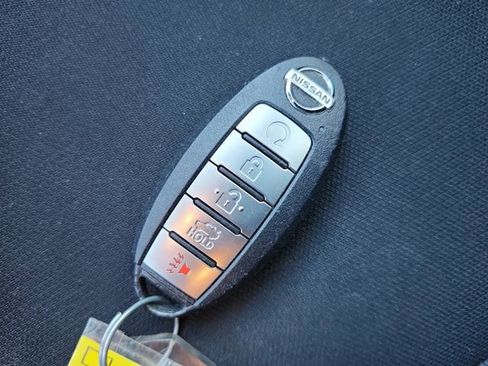 Used 2020 Nissan Sentra SV w/ Lighting Package image 26