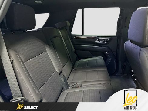 Used 2023 GMC Yukon SLE w/ Gmc Pro Safety Plus Package AWD/4WD image 30