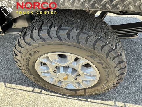 Used 2022 Chevrolet Silverado 2500 LT w/ Convenience Package AWD/4WD image 13