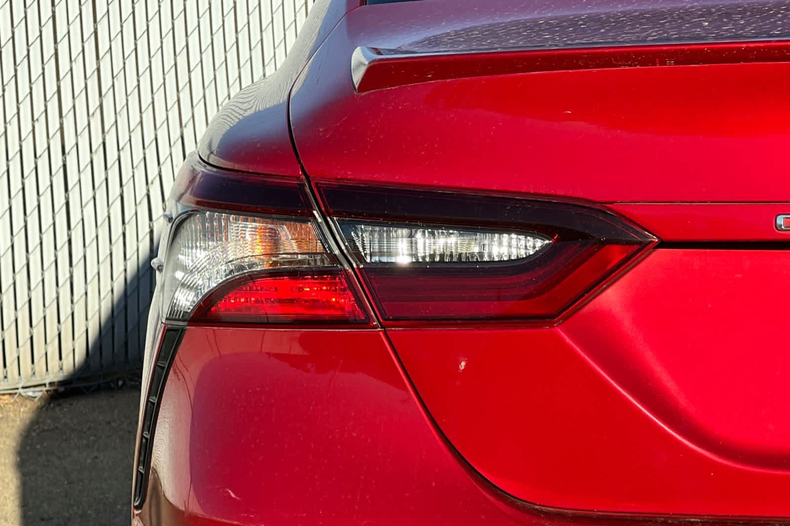 Used 2021 Toyota Camry SE FWD image 23
