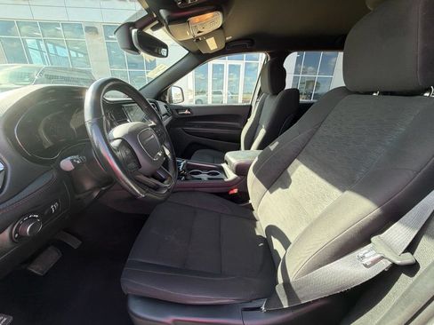 Used 2025 Dodge Durango GT RWD image 16