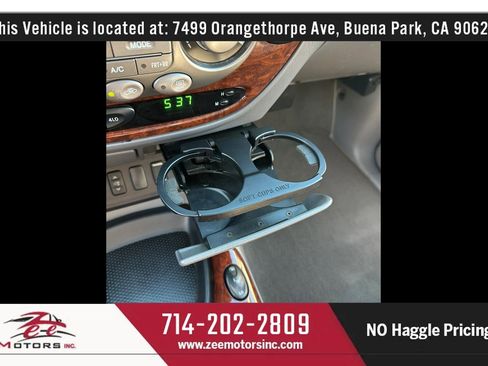 Used 2005 Toyota Sequoia Limited image 35