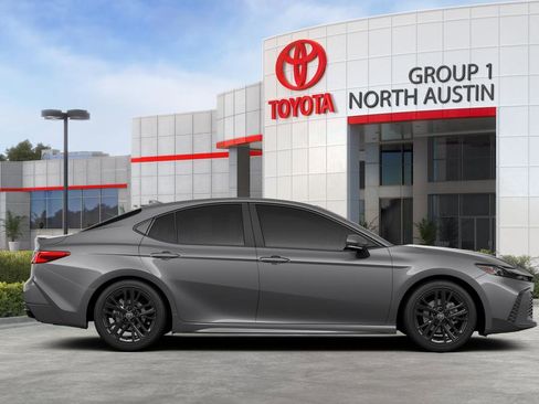 Used 2026 Toyota Camry SE FWD image 12