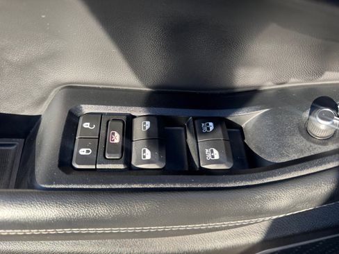 Certified 2022 Jeep Grand Cherokee Altitude image 13