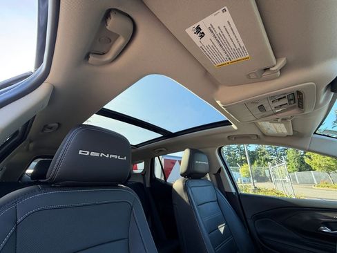 Used 2023 GMC Terrain Denali w/ Denali Premium Package AWD/4WD image 27