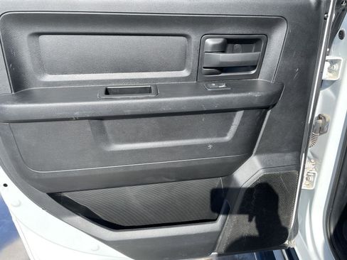 Used 2024 RAM 2500 Tradesman w/ Chrome Appearance Group image 21