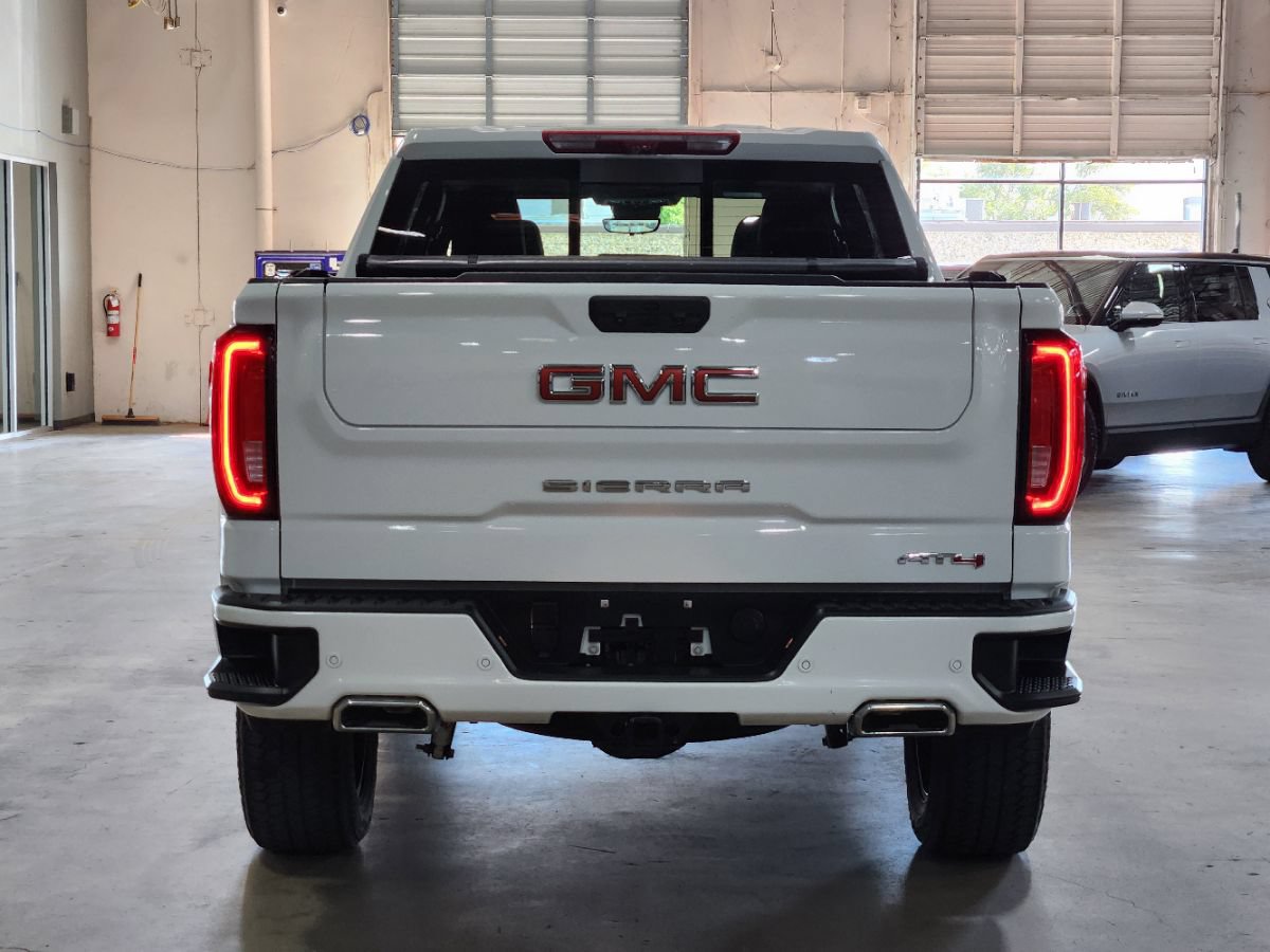Used 2025 GMC Sierra 1500 AT4 w/ AT4 Premium Package AWD/4WD image 10