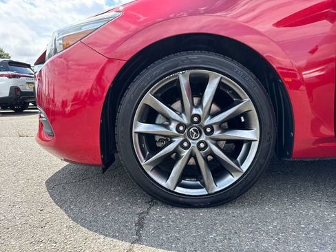 Used 2018 MAZDA MAZDA3 Touring FWD image 26