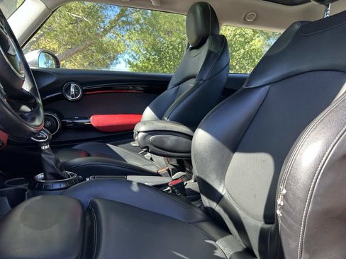 Used 2014 MINI Cooper S image 19