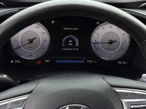 Used 2021 Hyundai Santa Fe Calligraphy AWD/4WD image 16