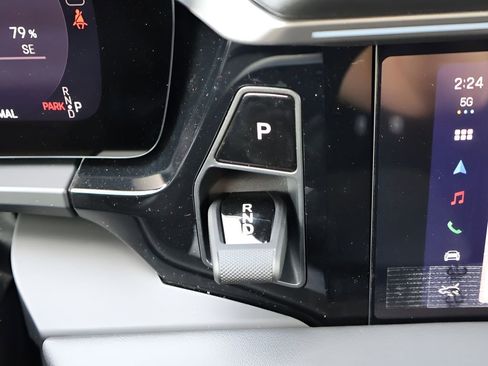 New 2026 Porsche Macan 4 Electric image 28