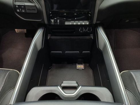 Used 2024 RAM 2500 Laramie w/ Night Edition image 29